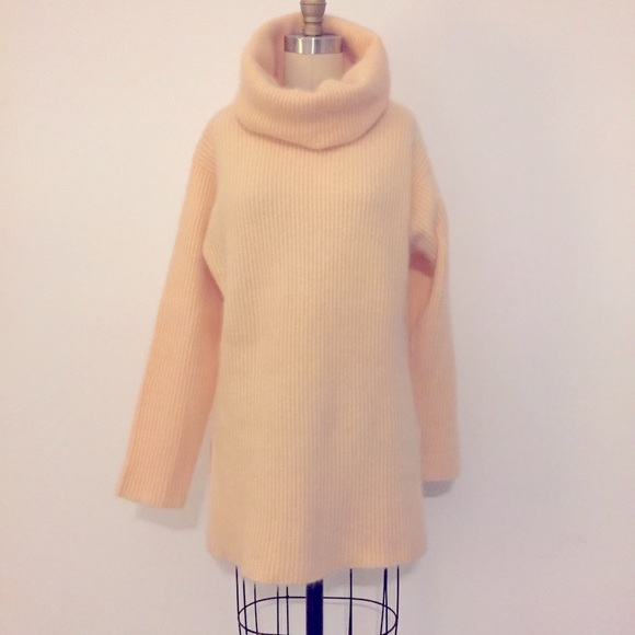 Turtleneck Sweater-lamb-wool and angora sz SMALL - Picture 4 of 9